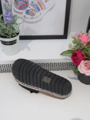 Klapki damskie na koturnie (36-41) TL8-108 BLACK