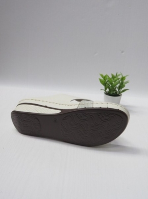 Klapki damskie na koturnie (36-41) 0-743 WHITE