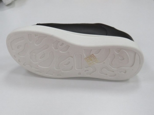 Buty sportowe damskie na płaskim (37-42) W-17 BLACK/WHITE