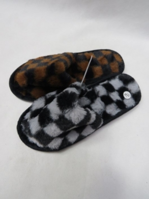 Kapcie damskie ocieplane (36-41) F8-50 MIX