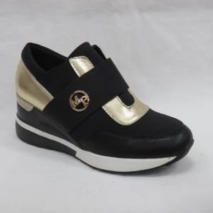 Buty sportowe damskie na koturnie (36-41) HS150-2
