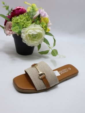Klapki damskie na płaskim (36-41) L66-253 CAMEL