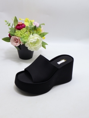 Klapki damskie na koturnie (36-41) YD8H-43 BLACK