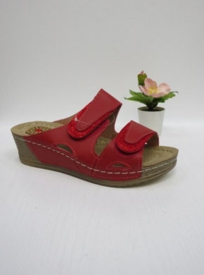 Klapki damskie na koturnie (36-41) KS-9112 RED