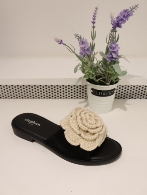 Klapki damskie na płaskim (36-41) MM30 BLACK