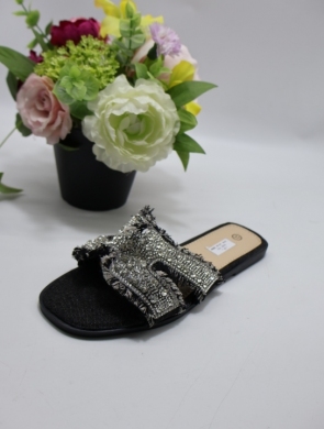 Klapki damskie na płaskim (36-41) 98-326 BLACK