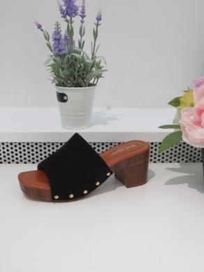 Klapki damskie na obcasie (36-41) 8338-235 BLACK