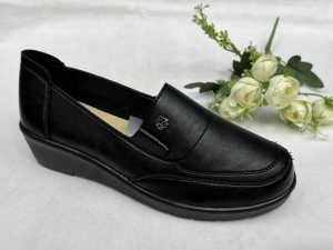 Mokasyny damskie na koturnie (37-42) X7201-1 BLACK