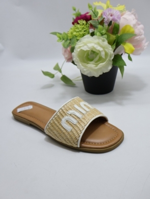 Klapki damskie na płaskim (36-41) CL-33 WHITE