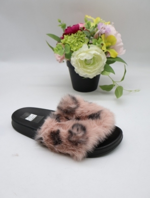 Klapki damskie z futerkiem (36-41) 826-16