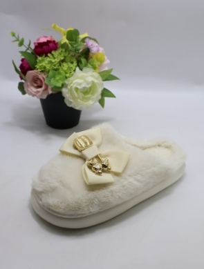 Kapcie damskie ocieplane (36-41) SP52-2 WHITE