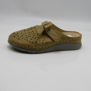 Klapki damskie na płaskim (37-42) 828 CAMEL