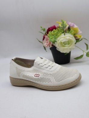 Półbuty damskie na płaskim (36-42) 22T111-4 WHITE