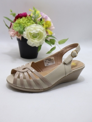Sandały damskie na koturnie (36-41) 873A BEIGE