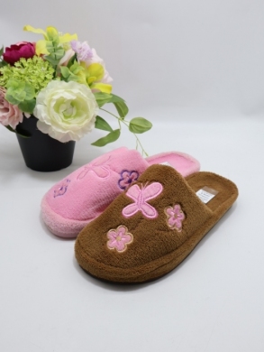 Kapcie damskie ocieplane (36-41) TS7066 MIX