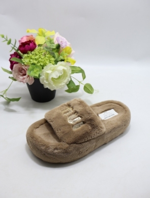 Kapcie damskie ocieplane (37-42) FL031 COFFEE