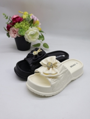 Basenówki damskie (36-41) J511 MIX