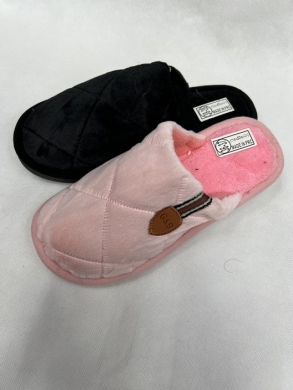 Kapcie damskie ocieplane (36-41) YF03 MIX