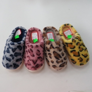 Kapcie damskie ocieplane (36-41) P-5 MIX