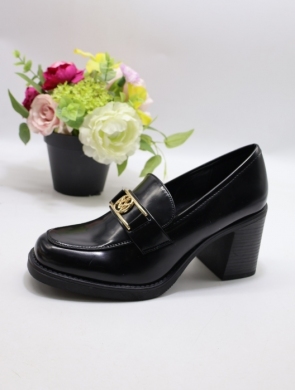 Półbuty damskie na obcasie (36-41) 264 BLACK