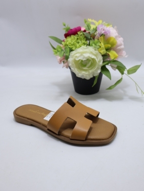 Klapki damskie na płaskim (36-41) 01 BEIGE