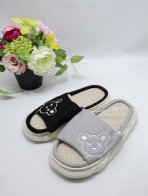 Kapcie damskie (36-41) F86-140 MIX