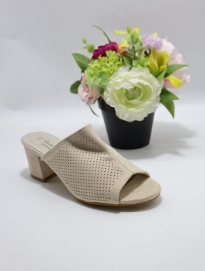 Klapki damskie na obcasie (36-41) 0650 BEIGE