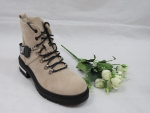 Botki damskie ocieplane na płaskim (36-41) NC1285 BEIGE