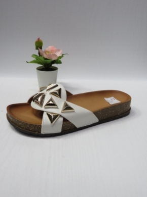Klapki damskie na płaskim (36-41) DM-50 WHITE