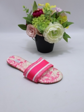 Klapki damskie na płaskim (36-41) 75-13 FUSHIA