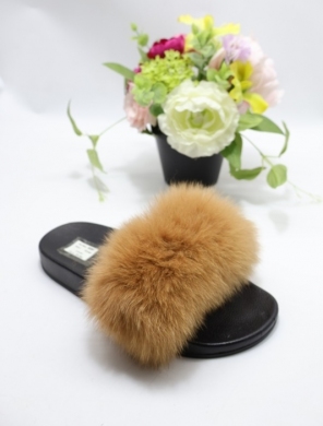 Klapki damskie z futerkiem (36-41) 8080 CAMEL