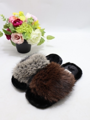 Kapcie damskie ocieplane (36-41) MT60 MIX