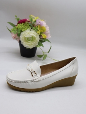 Mokasyny damskie na koturnie (36-41) GS60 WHITE