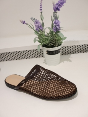 Klapki damskie na płaskim (36-41) H8-1137 BROWN
