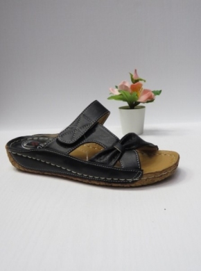 Klapki damskie na koturnie (36-41) 12699-1 BLACK