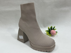 Kozaki damskie jesienne na obcasie (36-41) 8579A BEIGE