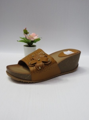 Klapki damskie na koturnie (36-41) DM-18 CAMEL