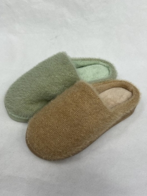 Kapcie damskie ocieplane (36-41) CF76 MIX