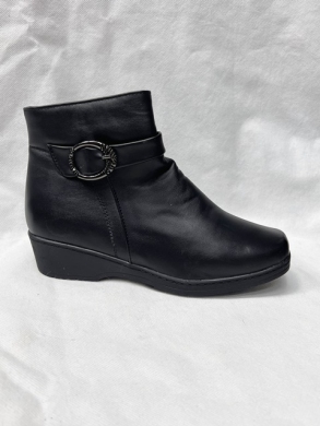 Botki damskie ocieplane na płaskim (37-42) W2229 BLACK