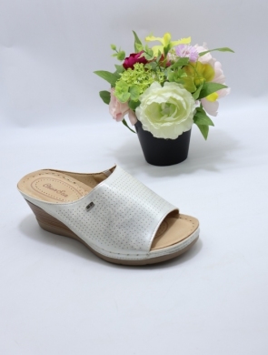 Klapki damskie na koturnie (36-41) W9071-13