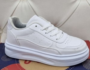 Buty sportowe damskie na płaskim (36-40)
