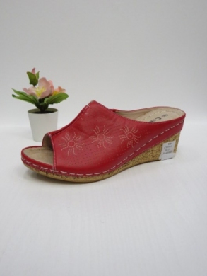 Klapki damskie na koturnie (36-41) C9909-6 RED