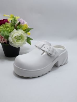 Klapki damskie na płaskim (36-41) FDM-617 WHITE