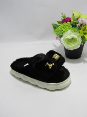 Kapcie damskie ocieplane (36-41) MM957 BLACK