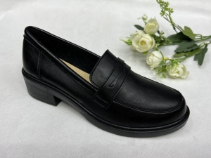 Półbuty damskie na płaskim (36-41) X6301-1 BLACK