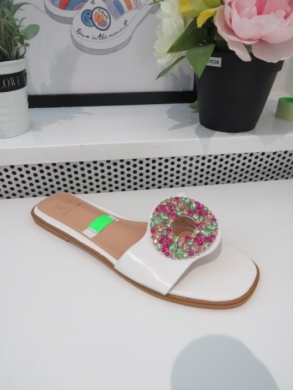 Klapki damskie na płaskim (36-41) LOLA5022 WHITE