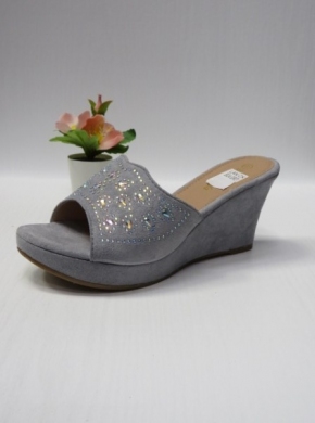 Klapki damskie na koturnie (36-41) B04 GREY