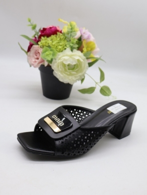 Klapki damskie na obcasie (36-41) OK-128 BLACK