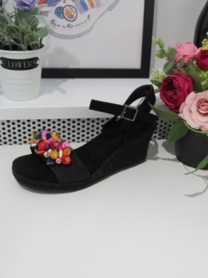 Sandały damskie na koturnie (36-41) C054 BLACK