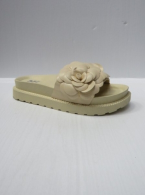 Klapki damskie na płaskim (36-41) 98-57 BEIGE